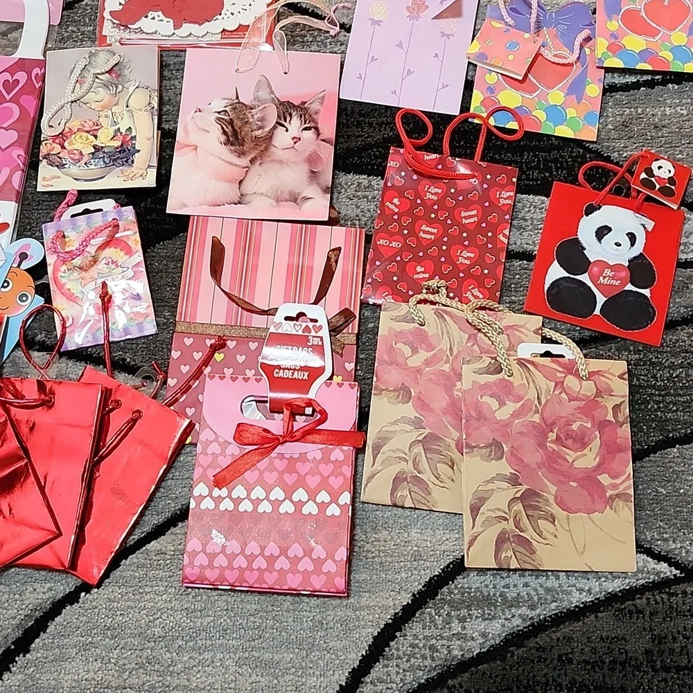 VINTAGE VALENTINES GIFT/SNACK BAGS  GIFT WRAP DOILIES PAPER BASKEST BUNDLE